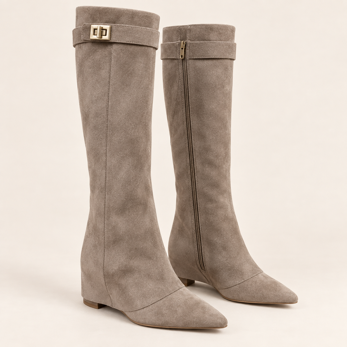 Amandine — Beige — Paire sur fond écru