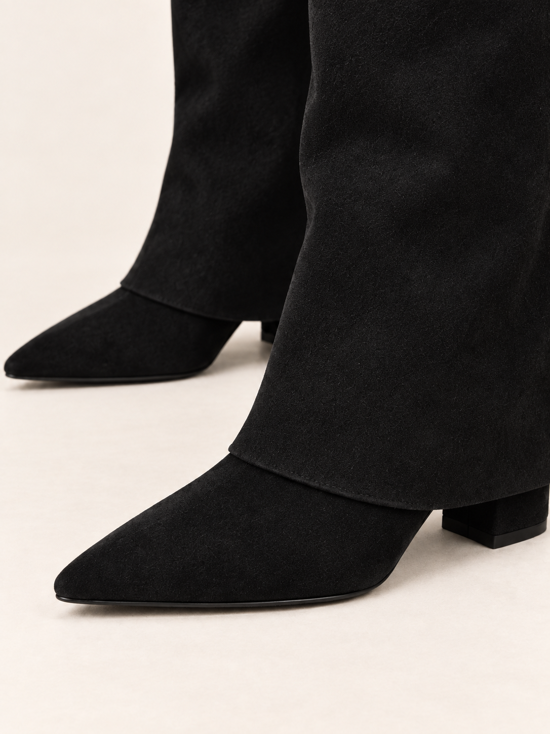 Amandine — Noir — Détail du bout et de la semelle