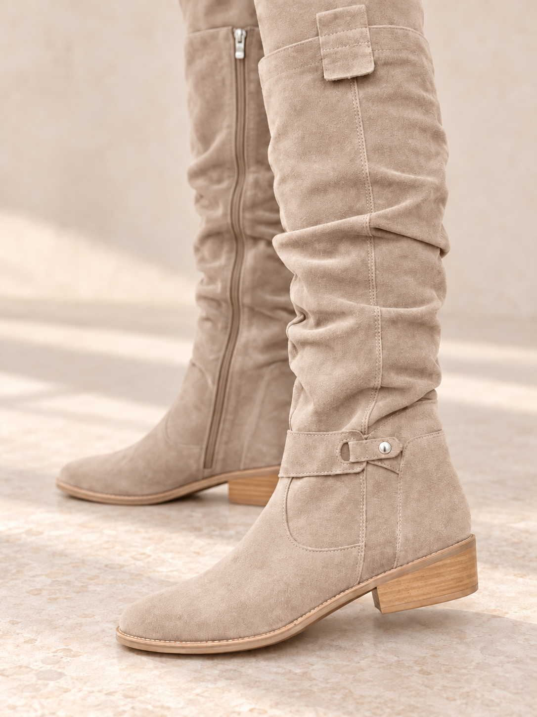 Bottes en suède à tige plissée — Émilie