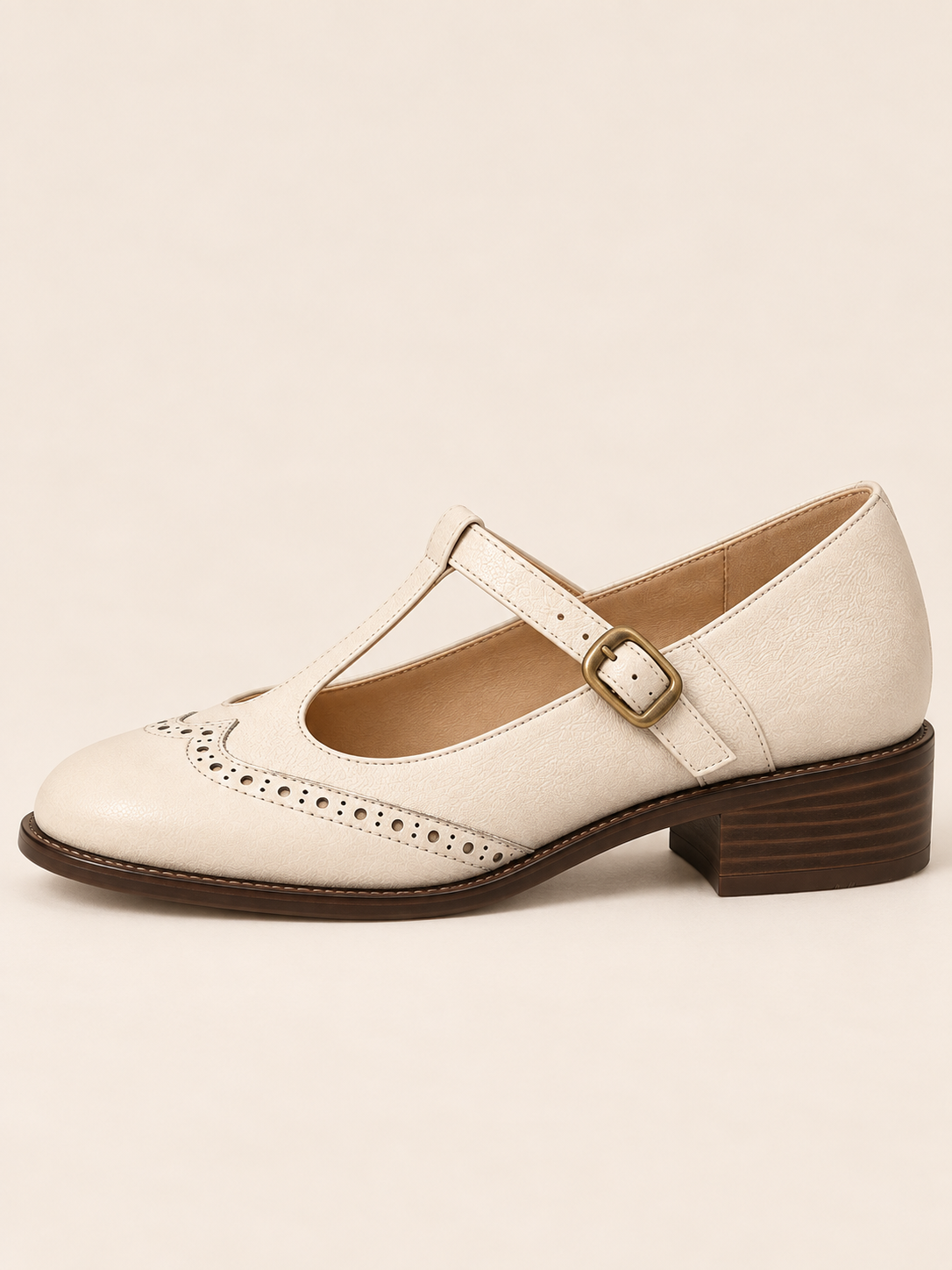 Blandine — Beige — profil sur fond écru