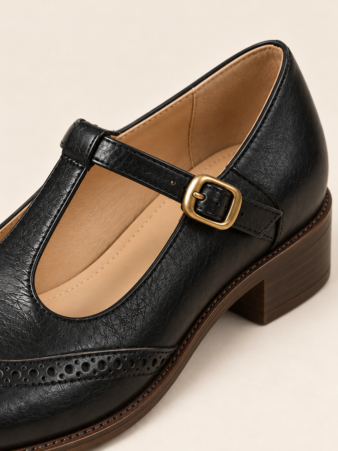 Blandine — Noir — détail de la bride et de la boucle
