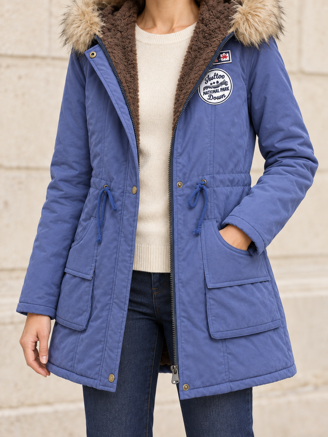 Parka con cappuccio e fodera in pile — Éloïse