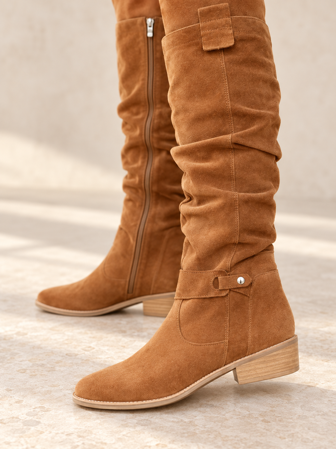 Bottes en suède à tige plissée — Émilie