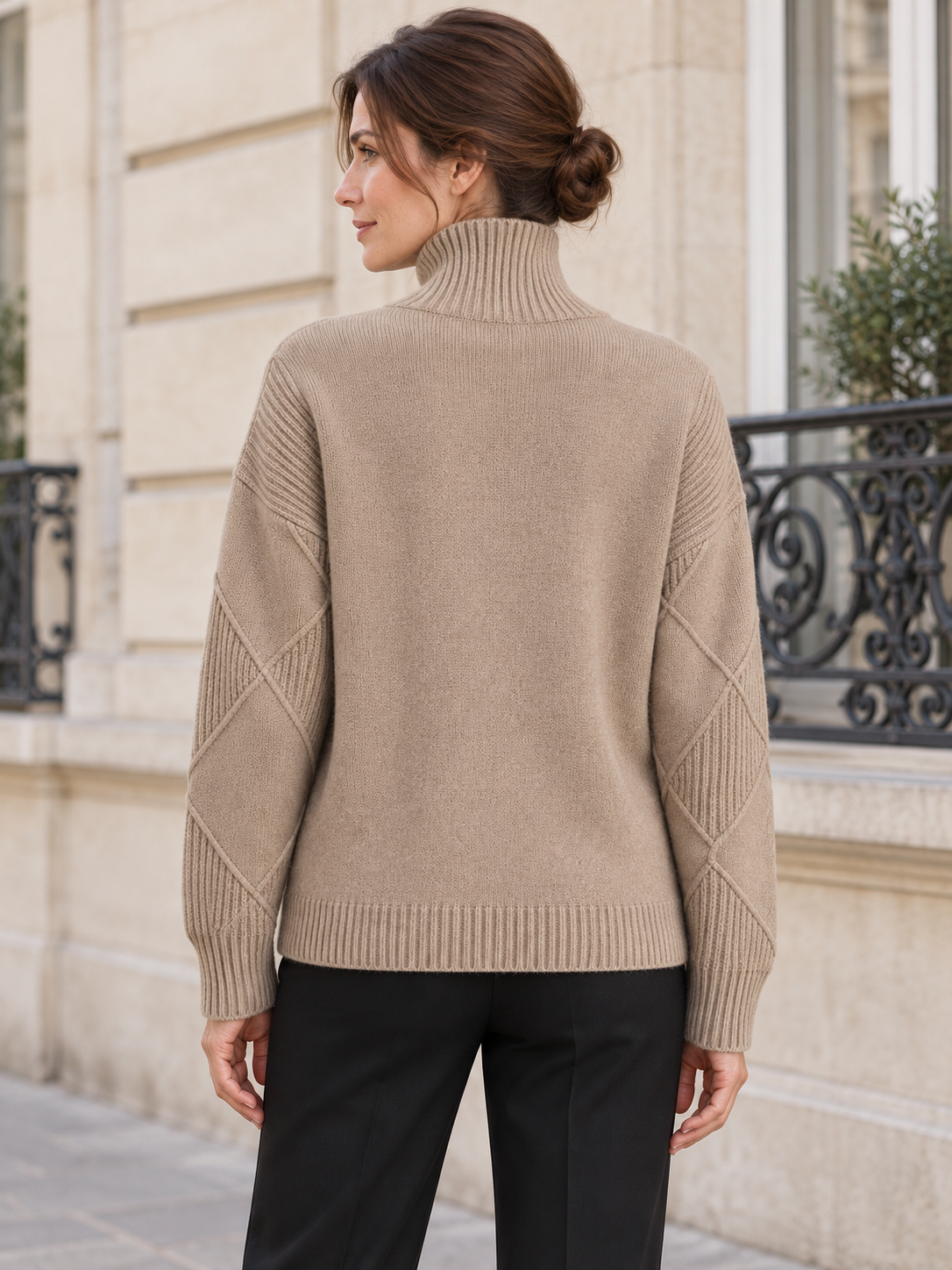 Maglione in lana a rombi con collo alto — Camille