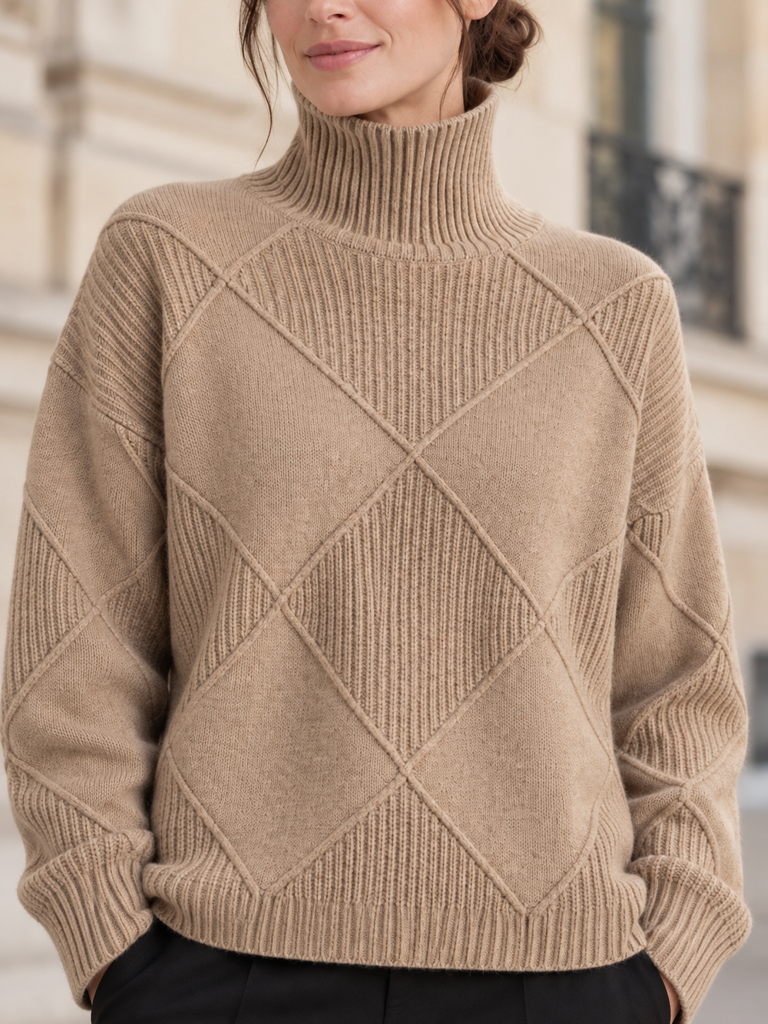 Maglione in lana a rombi con collo alto — Camille
