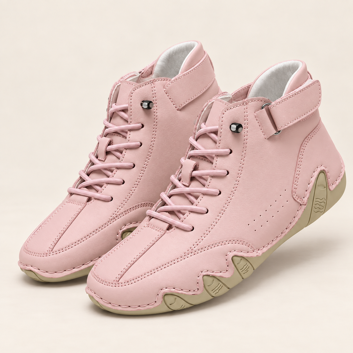 Capucine — Rose — paire de trois quarts sur fond écru