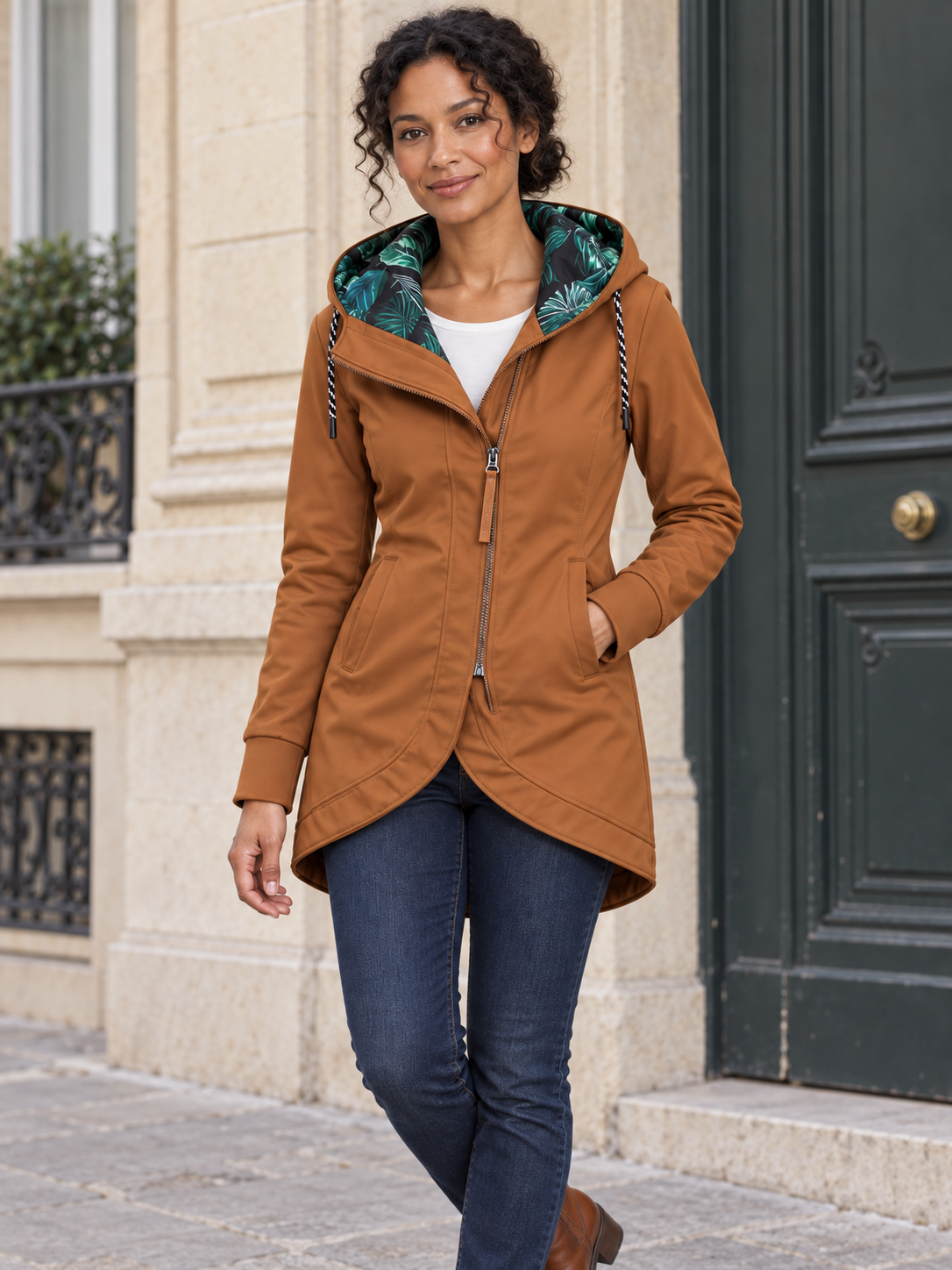 Giacca impermeabile con cappuccio — Lucile