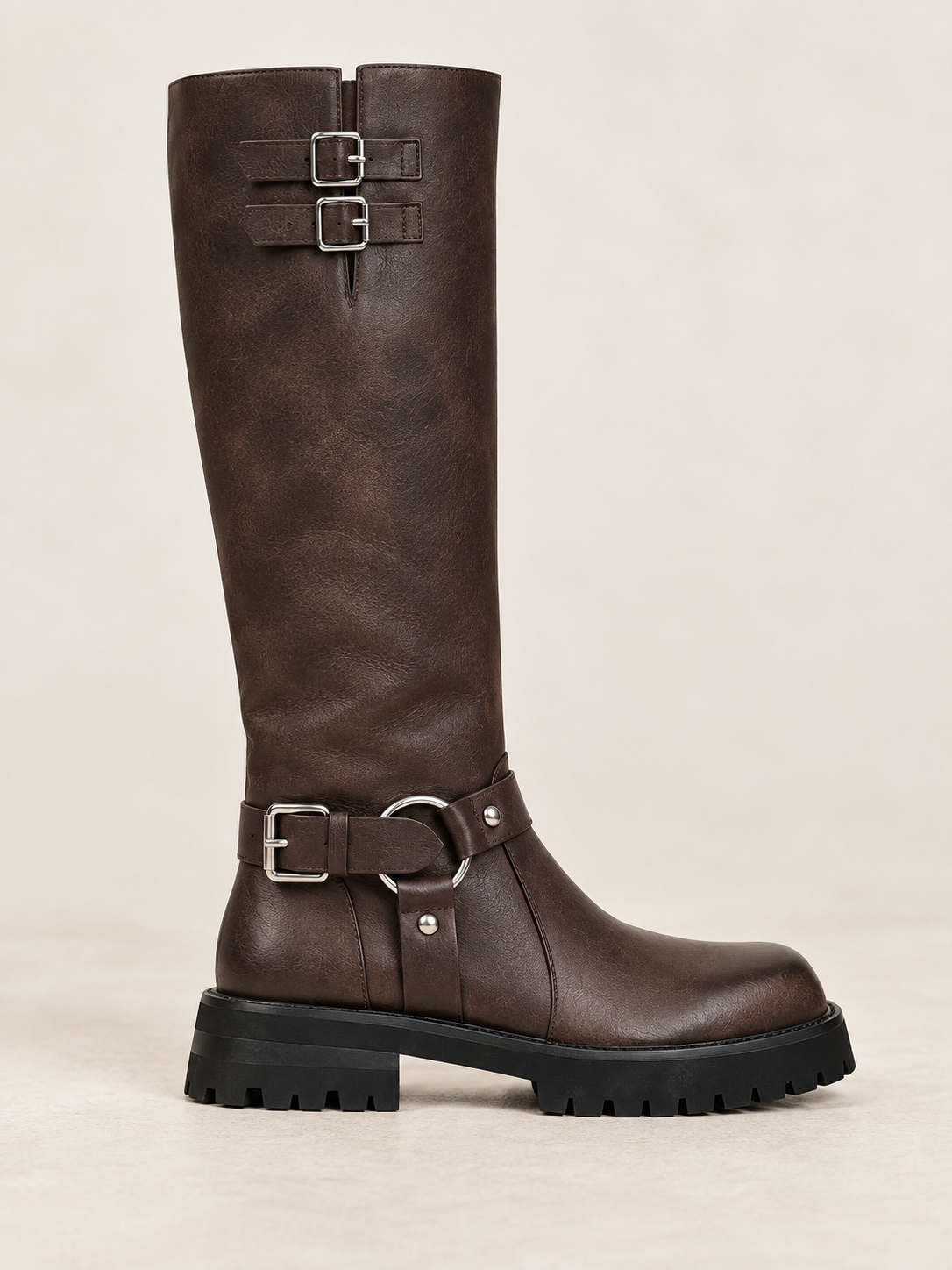 Stivali biker in pelle con cinturini e anello — Roxane