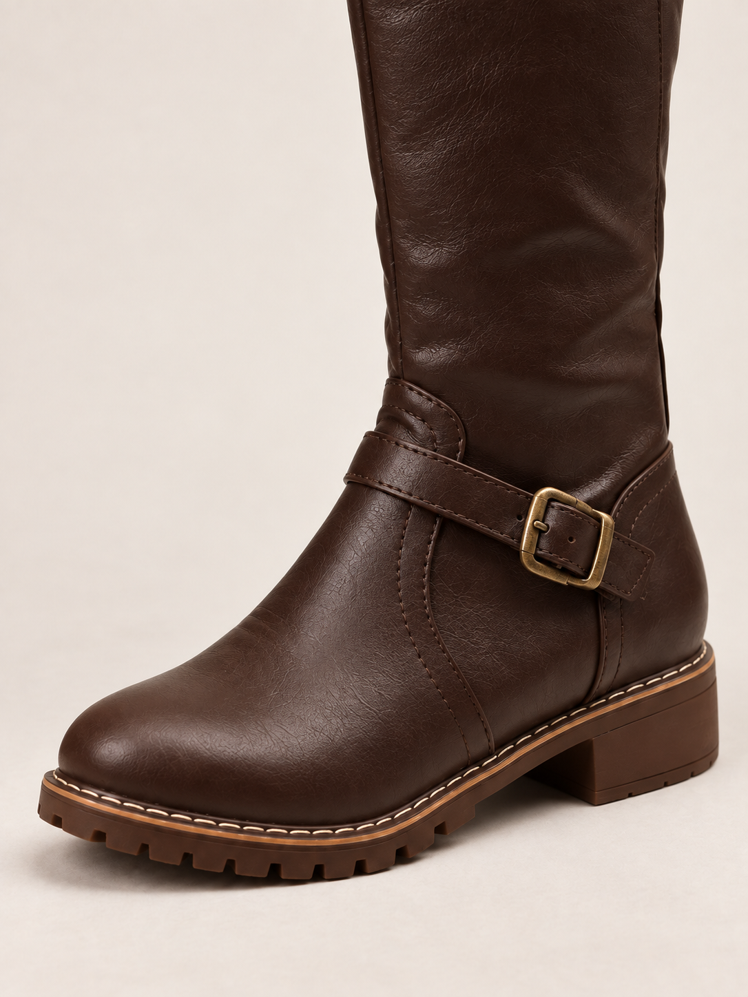 Agathe — Leather high boots with strap