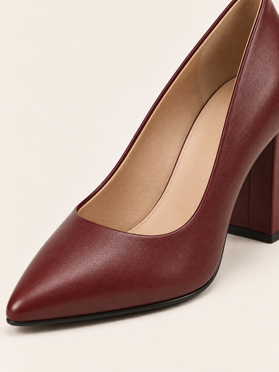 Escarpins Clotilde bordeaux — détail de la tige