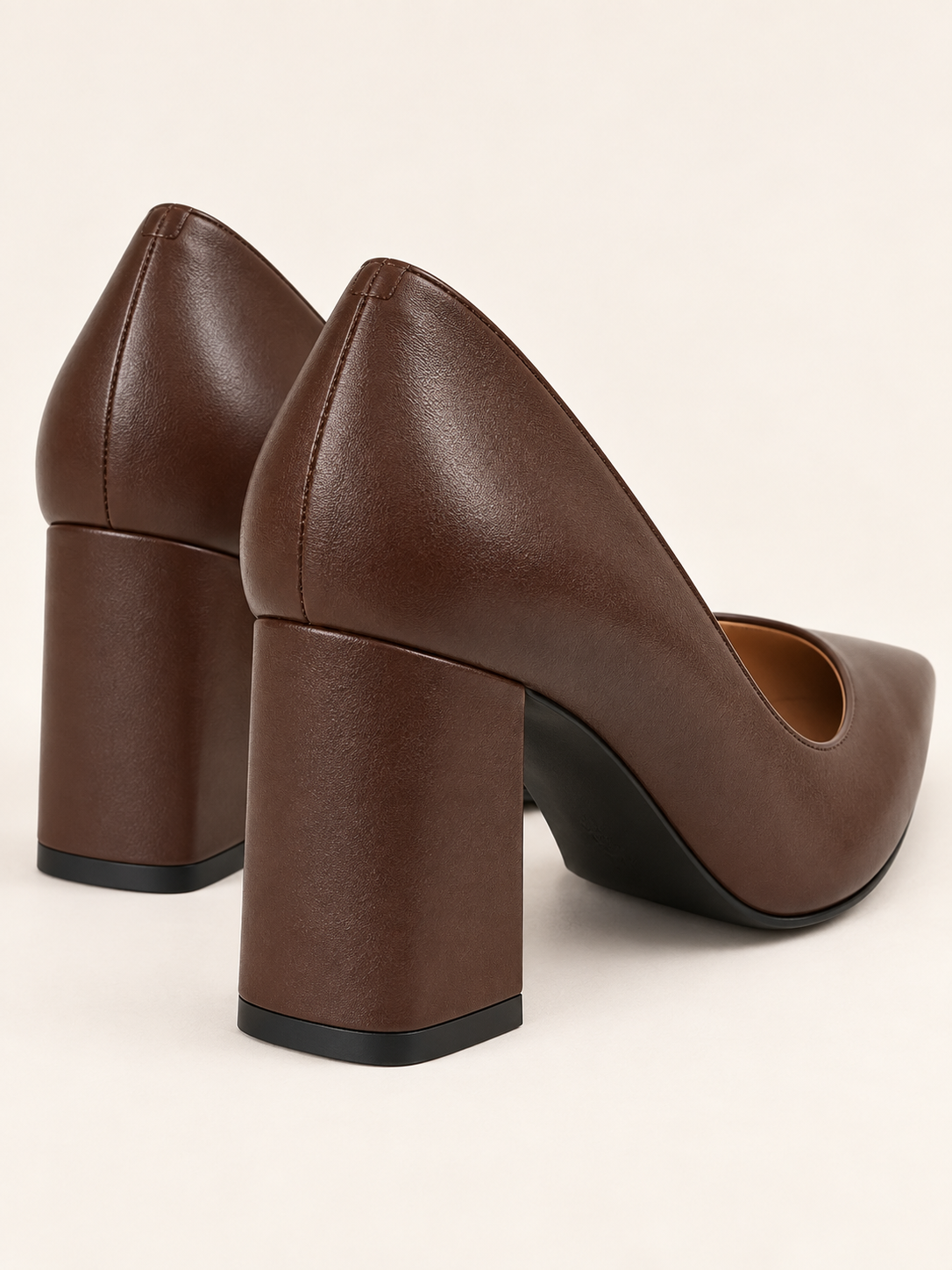 Escarpins Clotilde marron — détail du talon