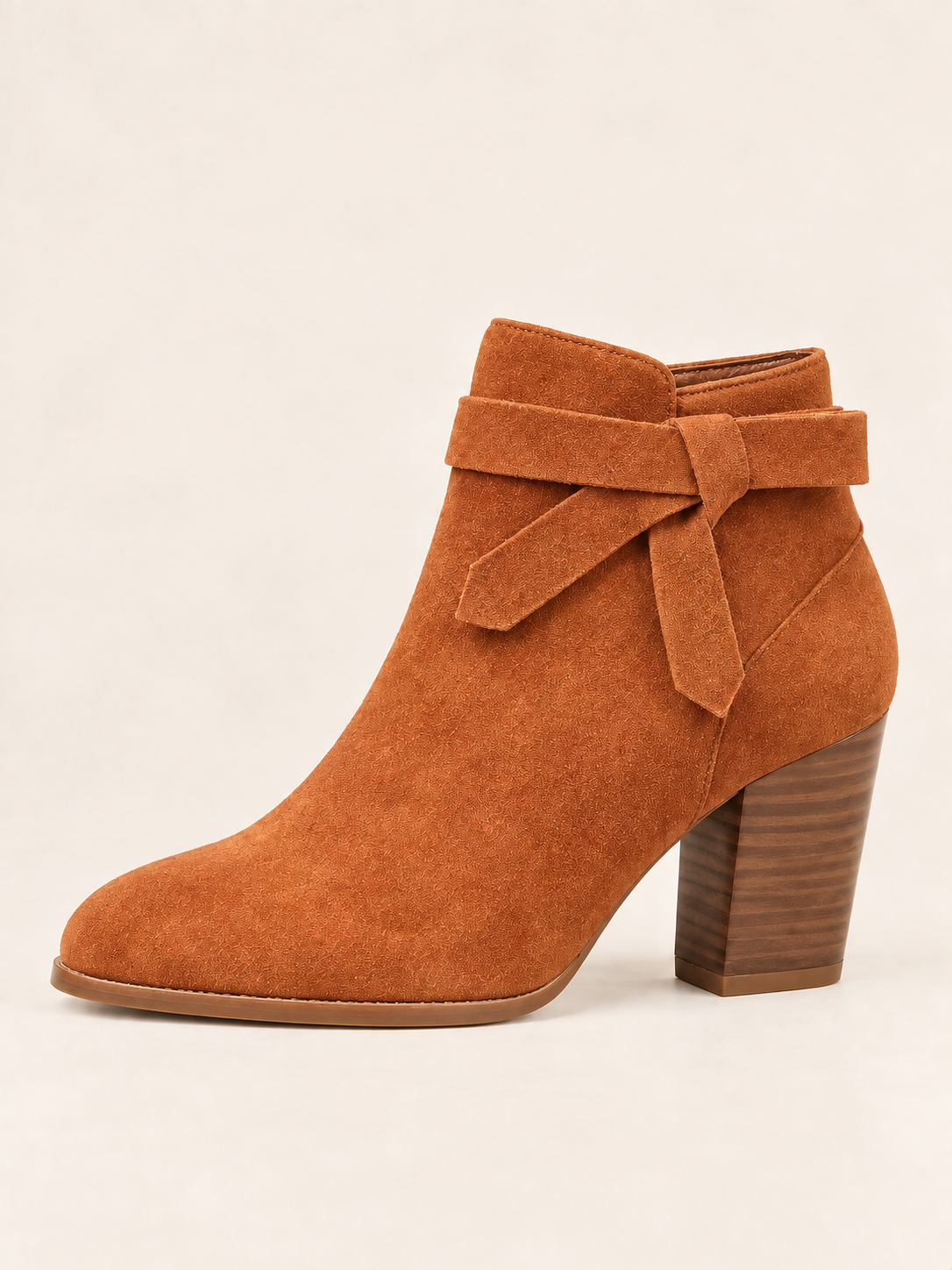 Stivaletti in suede con fiocco laterale — Lucile