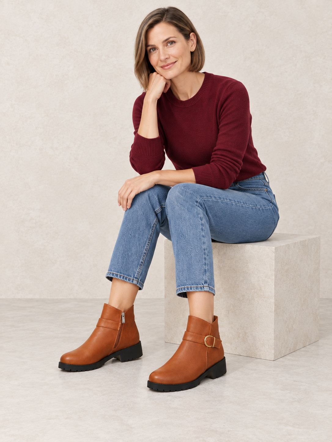 Bottines en cuir à boucle dorée — Pauline