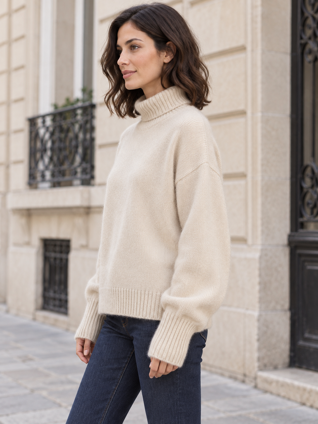 Pull en laine à col montant et poignets longs — Louise