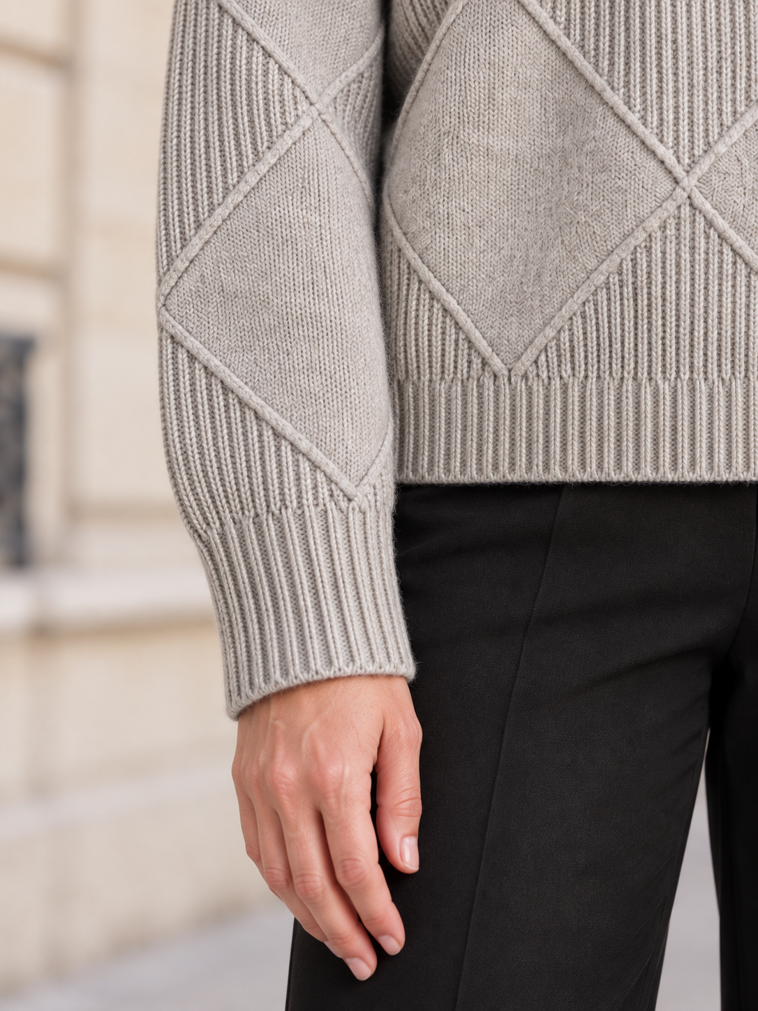 Maglione in lana a rombi con collo alto — Camille