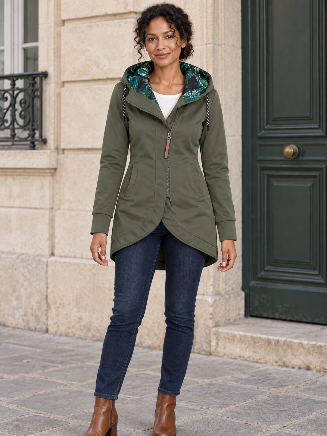 Giacca impermeabile con cappuccio — Lucile