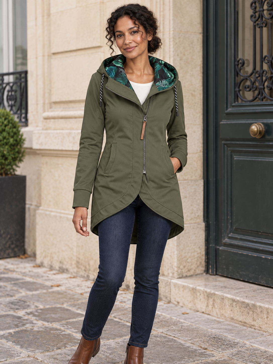 Giacca impermeabile con cappuccio — Lucile