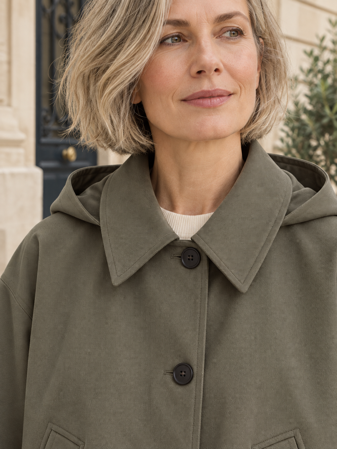 Veste courte à capuche — Madeleine