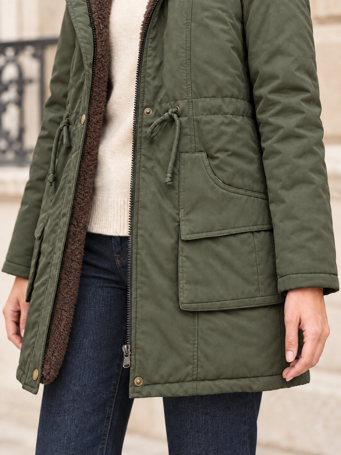 Parka con cappuccio e fodera in pile — Éloïse