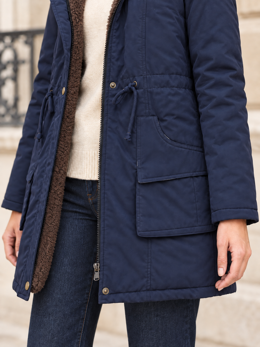 Parka con cappuccio e fodera in pile — Éloïse