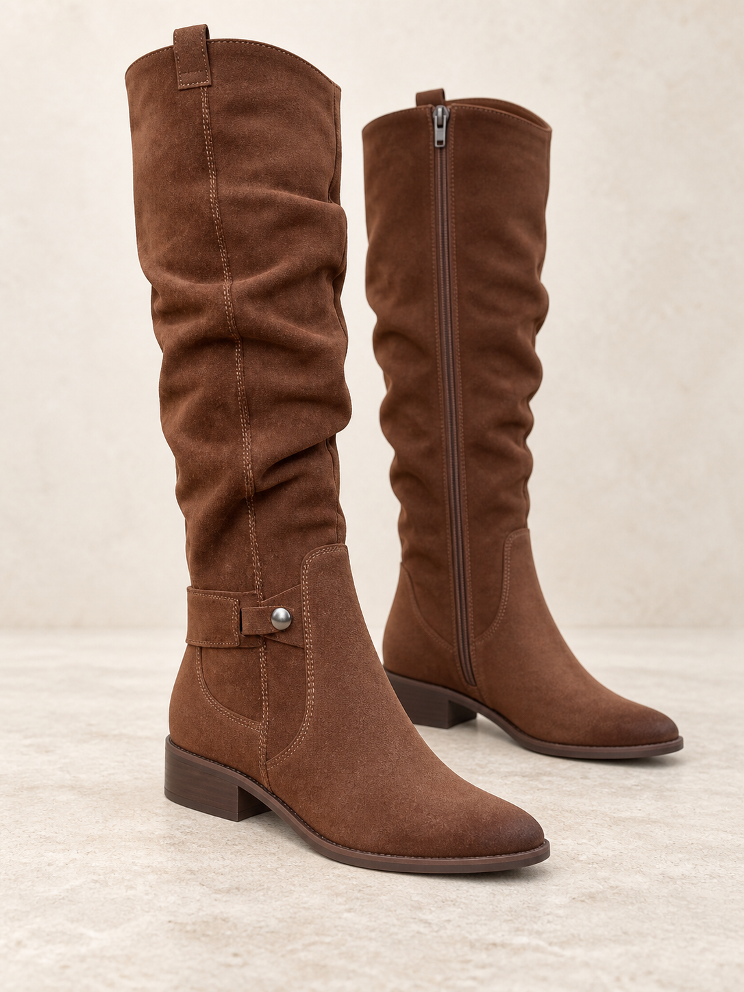 Bottes en suède à tige plissée — Émilie