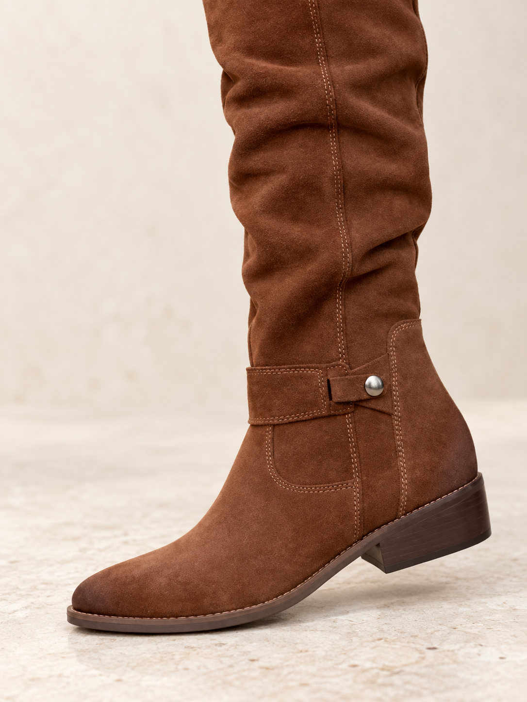 Bottes en suède à tige plissée — Émilie