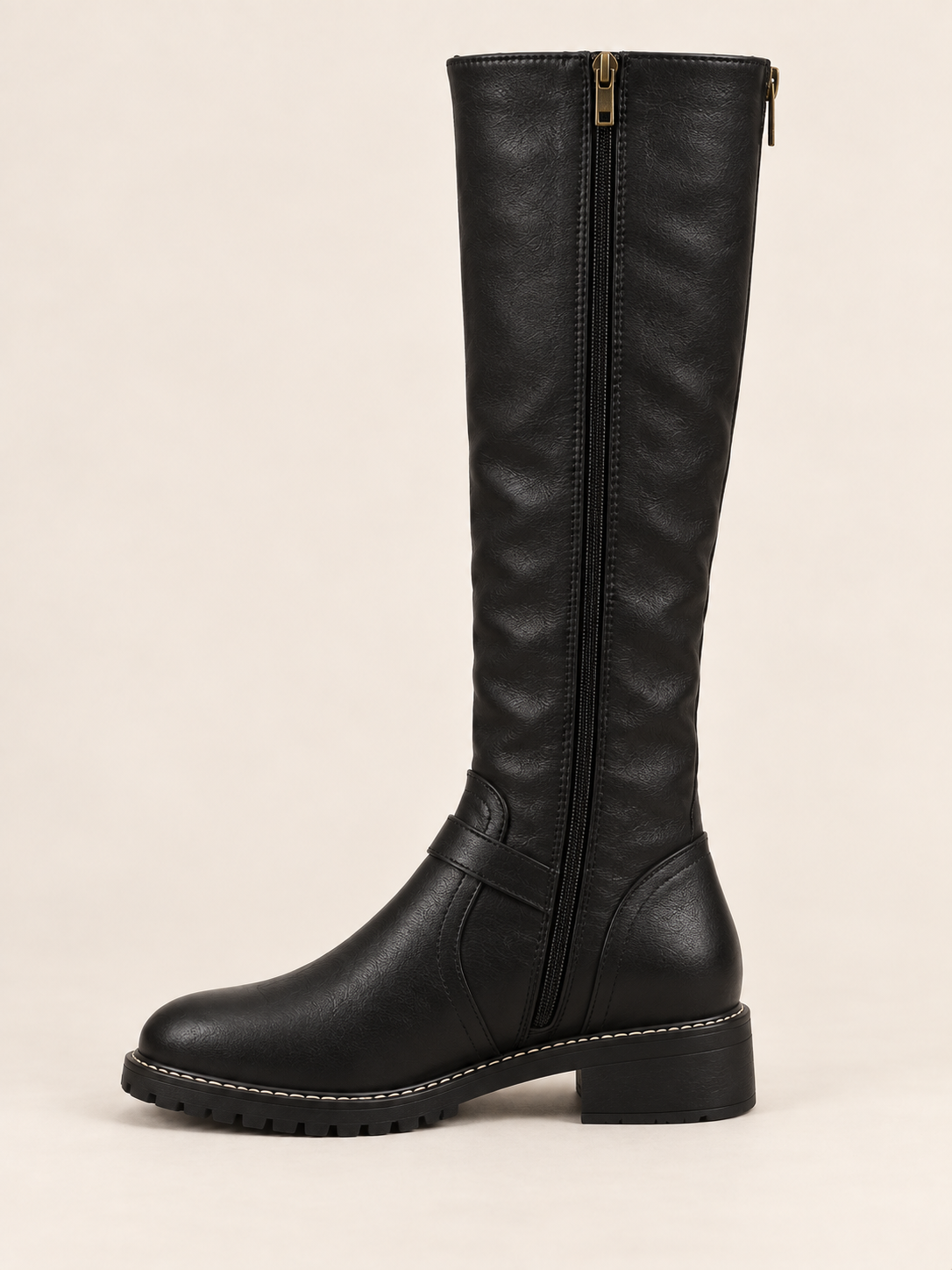 Agathe — Leather high boots with strap