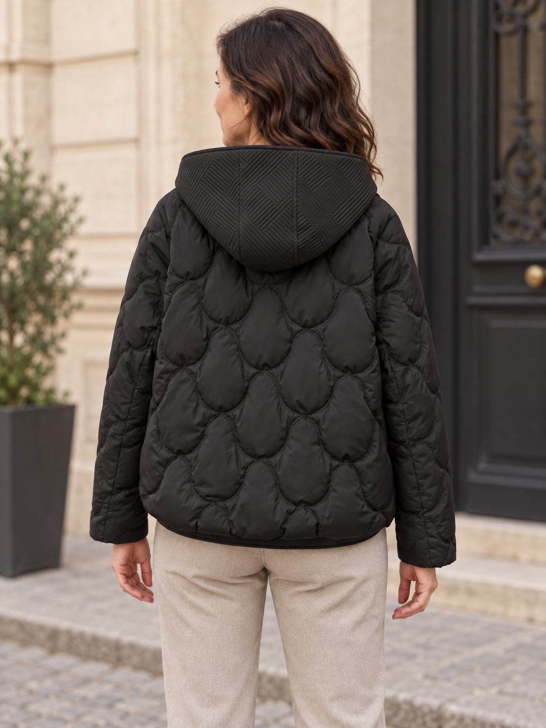 Doudoune à capuche au matelassage arrondi — Apolline