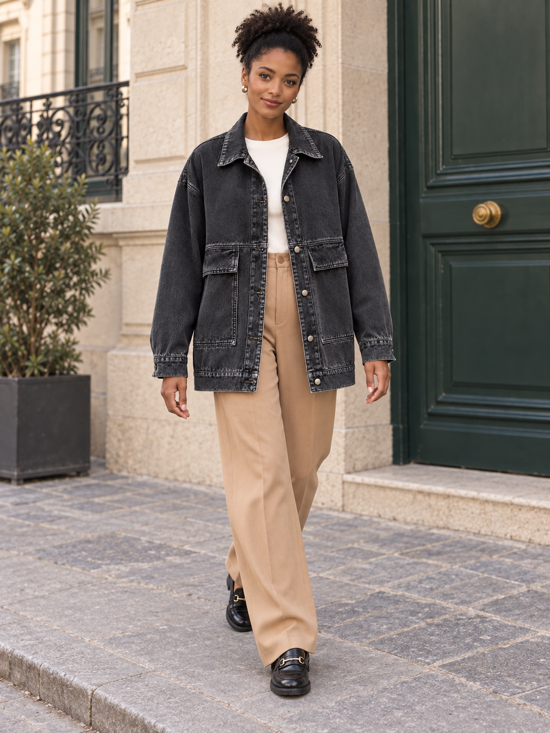 Aline — Long denim jacket with large pockets