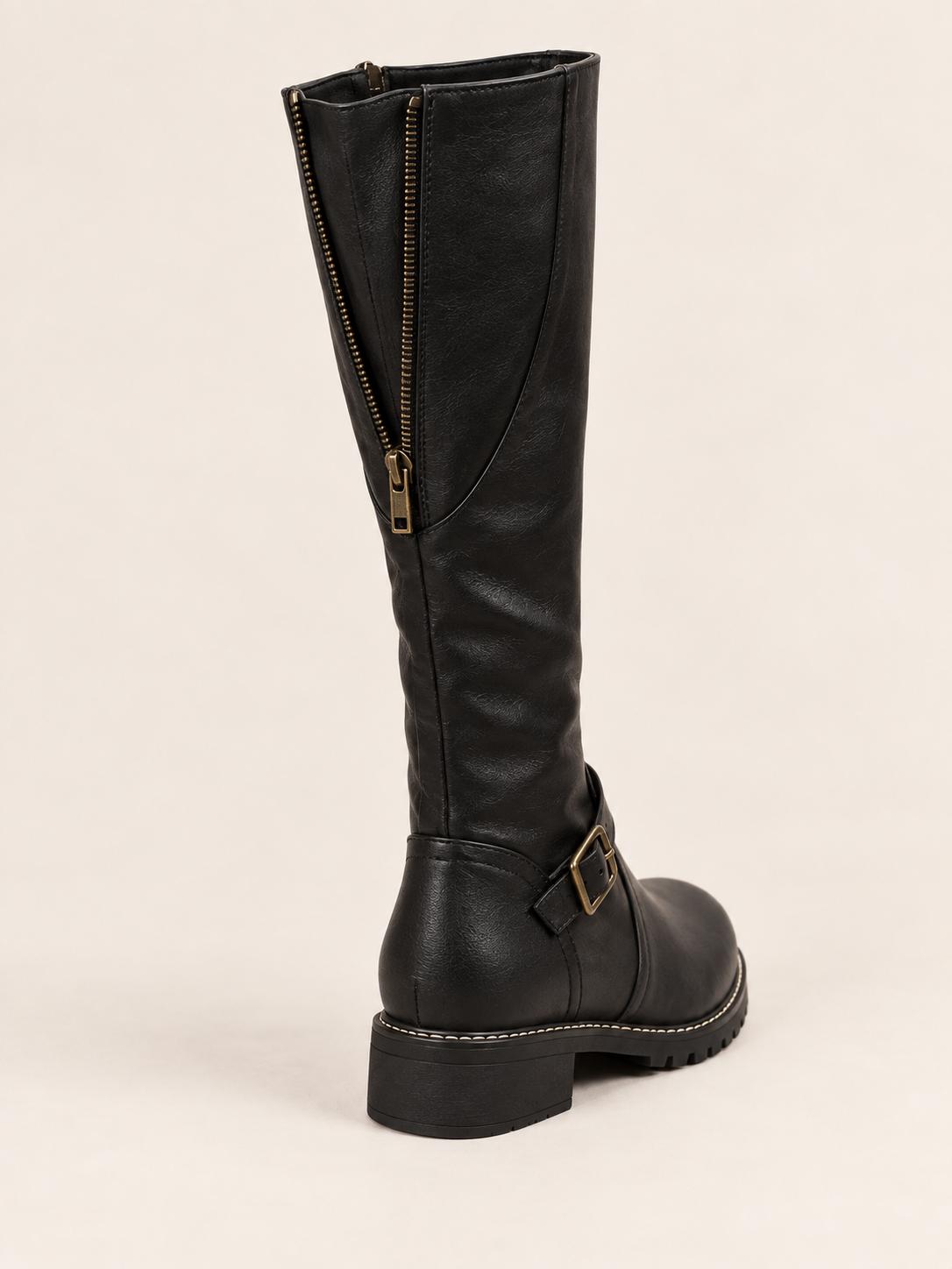 Agathe — Leather high boots with strap