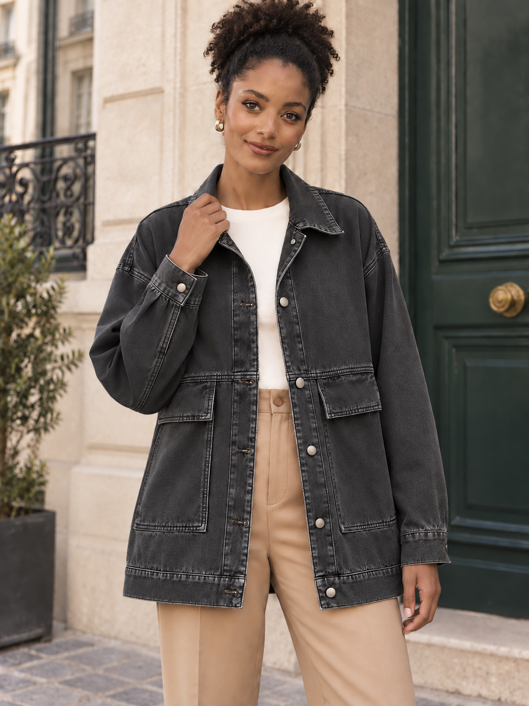 Aline — Long denim jacket with large pockets