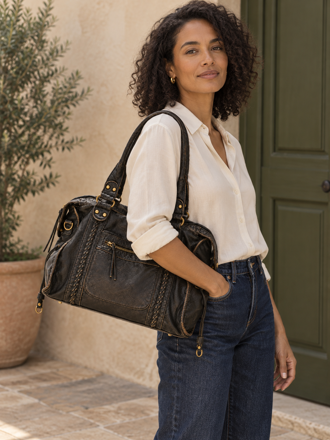Juliette — Leather bowling bag with braided details