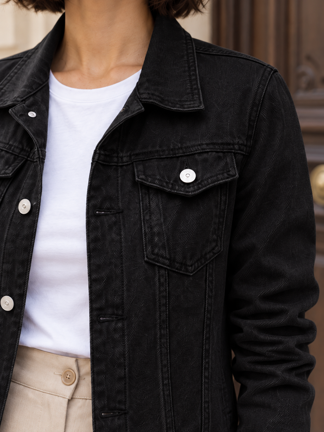 Veste en jean à poches boutonnées — Maëlle