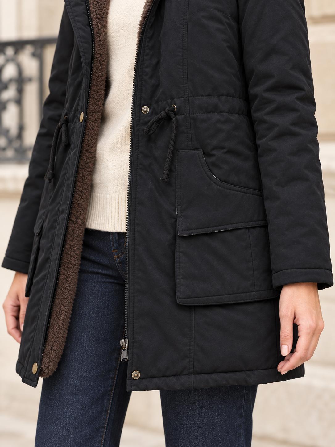 Parka con cappuccio e fodera in pile — Éloïse