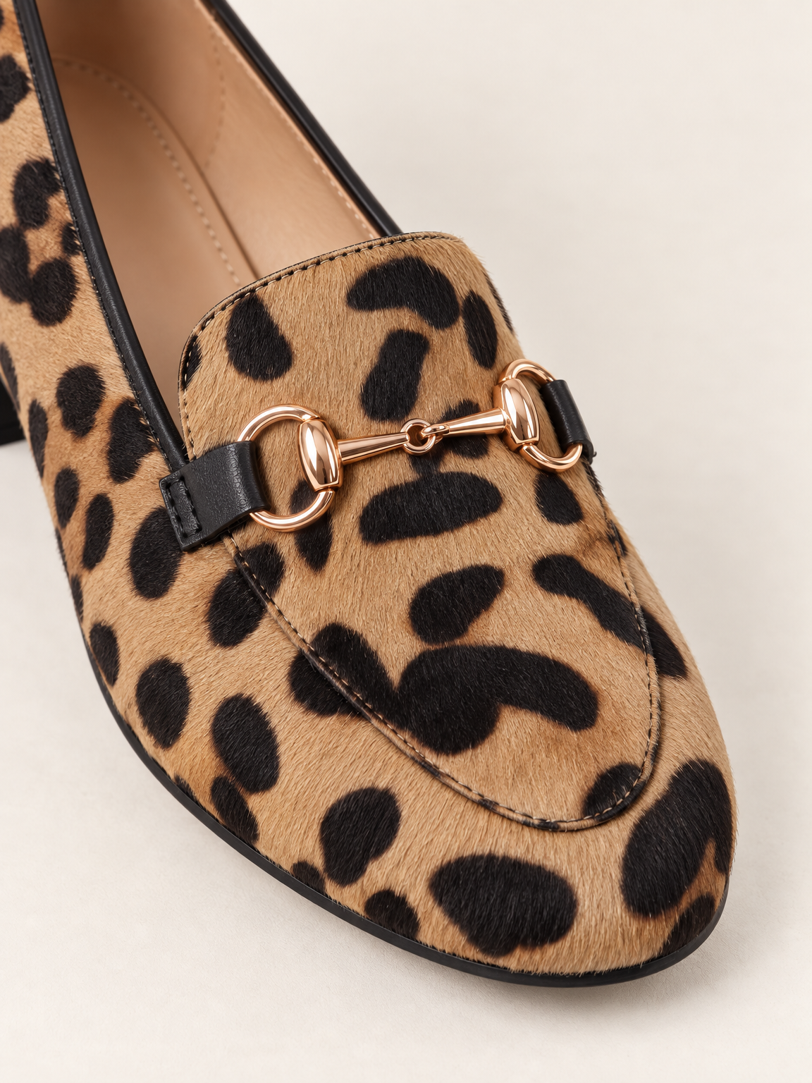 Léopard camel — 07 — Détail mors et plateau