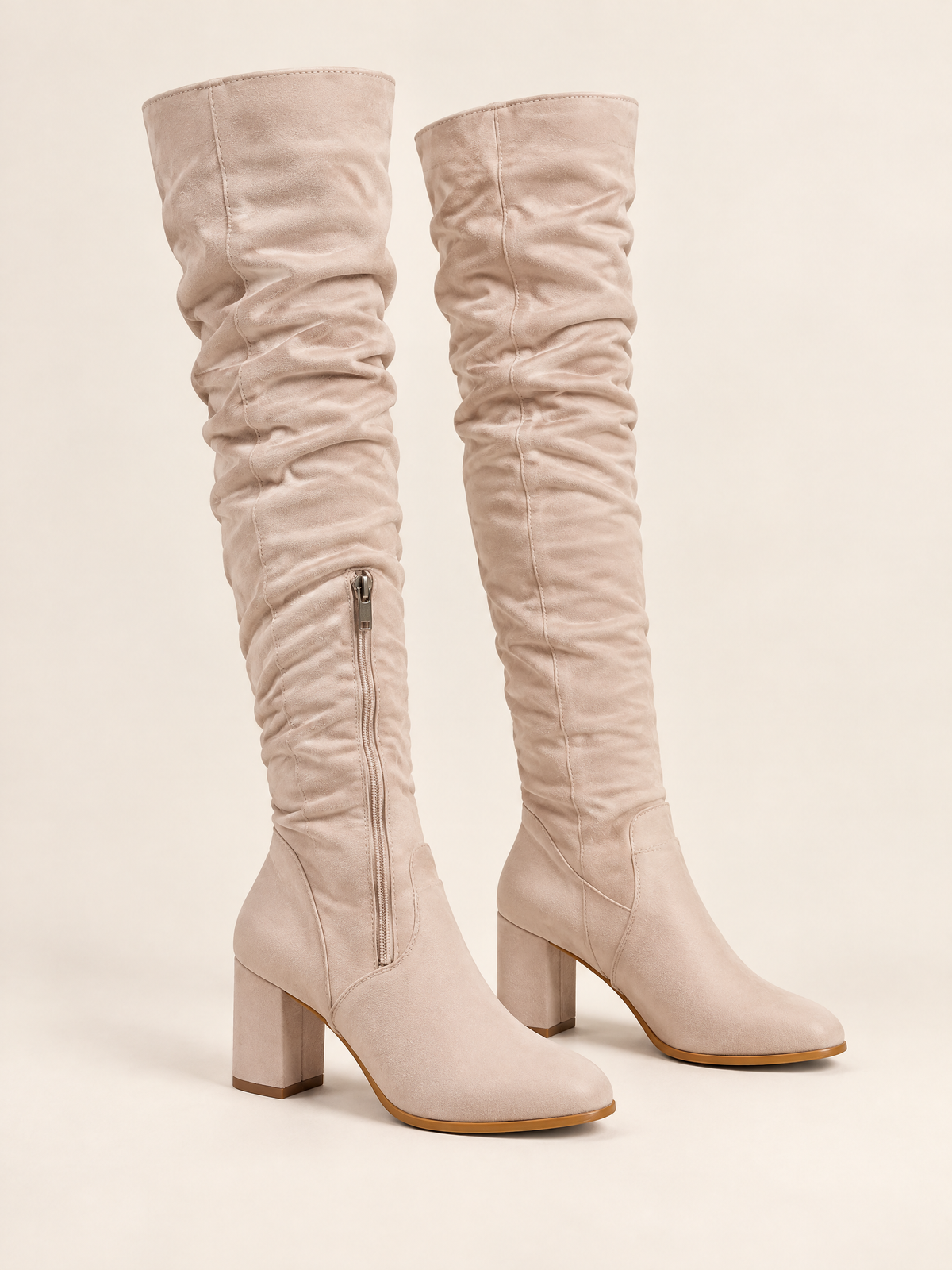 Beige Rosé — 06 — Angle trois-quarts latéral avec zip