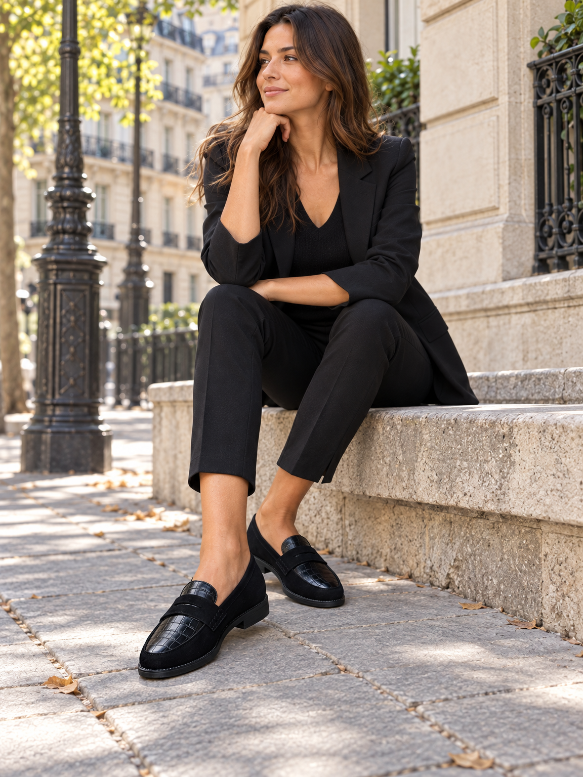 Noir — 04 — Portée assise à Paris