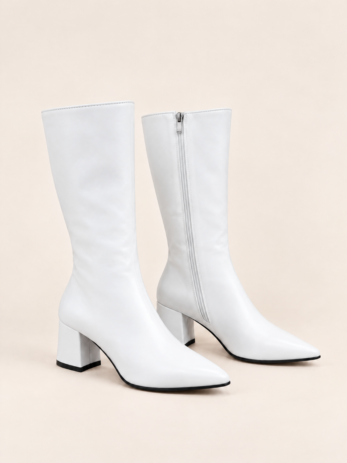 Blanc Neige — 05 — Blanc Neige — Vue de face produit seul