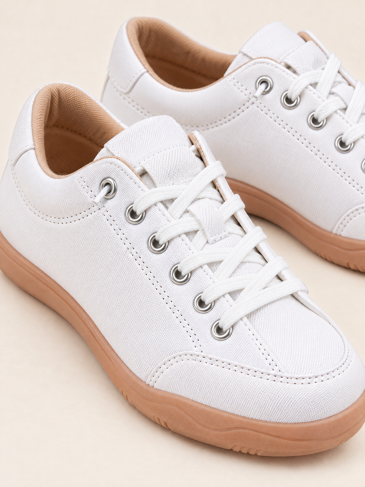 Blanc — Blanc 07 — Détail lacets et œillets
