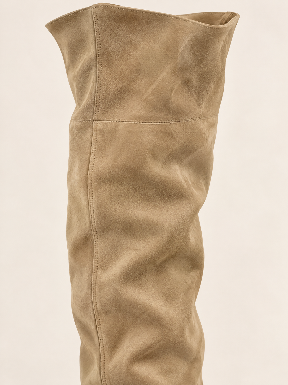 Beige Sable — 07 — Beige Sable — Détail matière et tige