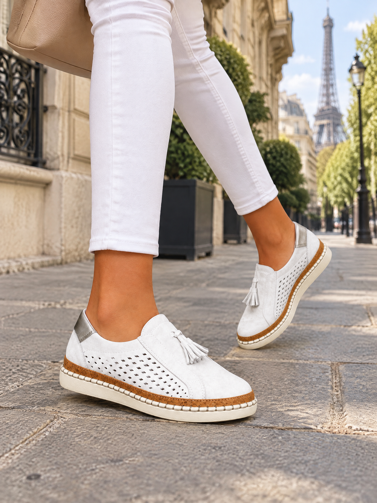 Blanc — 09 — Allure en marche à Paris