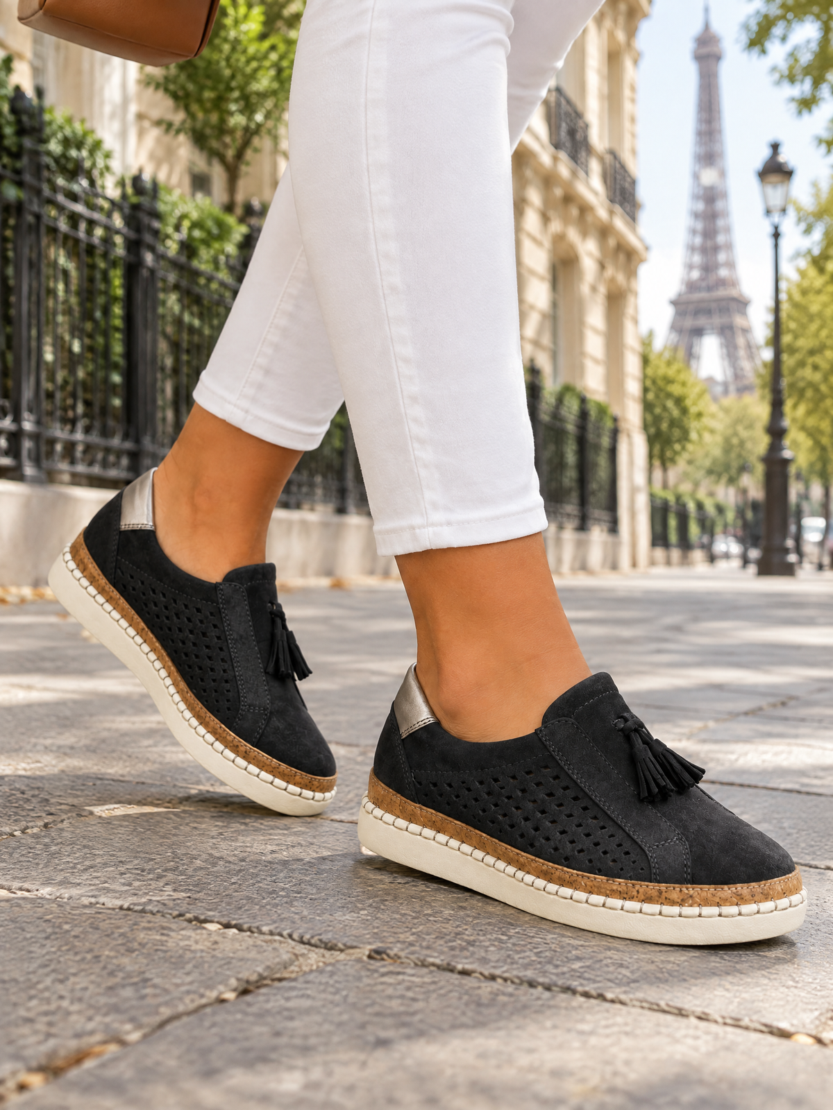 Noir — 09 — Allure en marche à Paris