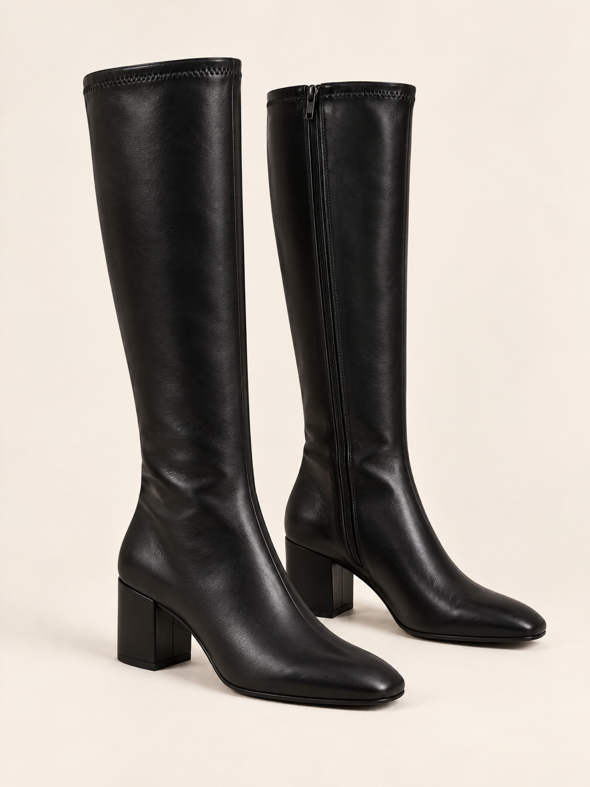 Noir — 06 — Angle trois-quarts avec zip latéral