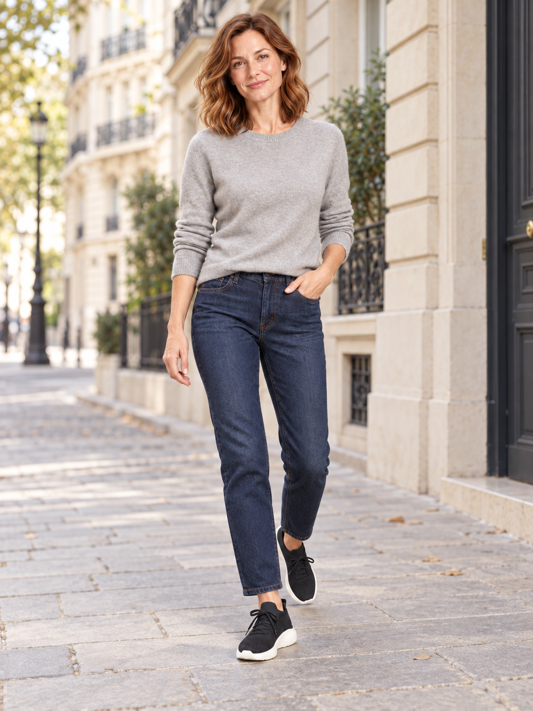 Perrine — Noir — silhouette portée à Paris