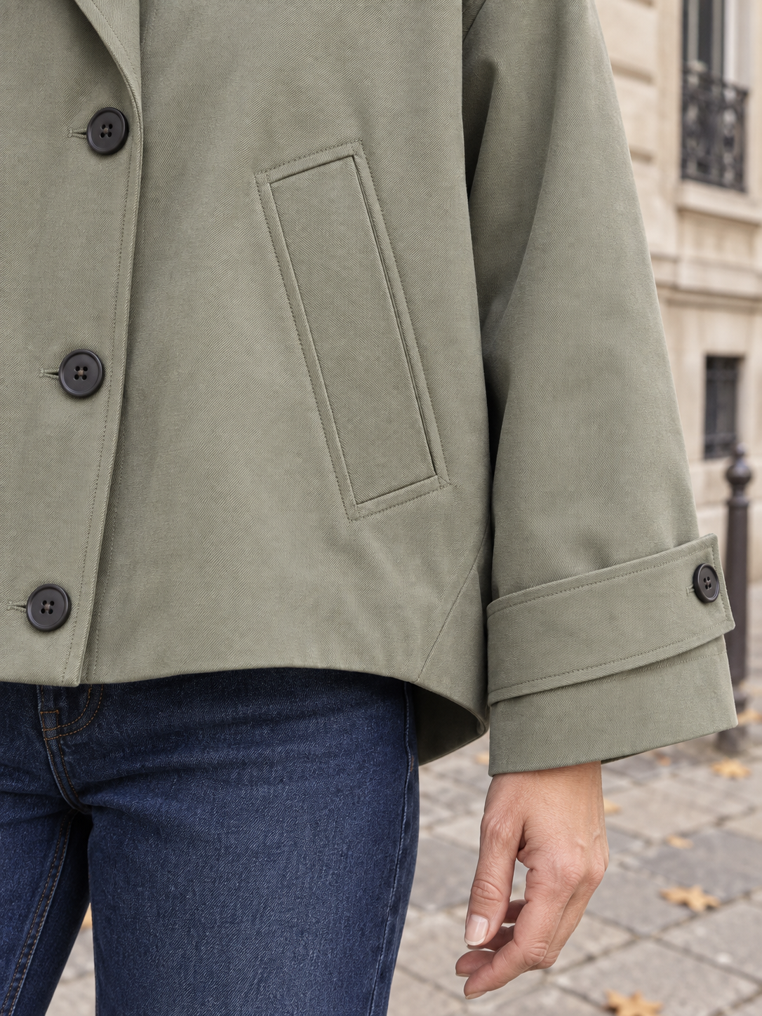 Veste courte à capuche — Madeleine
