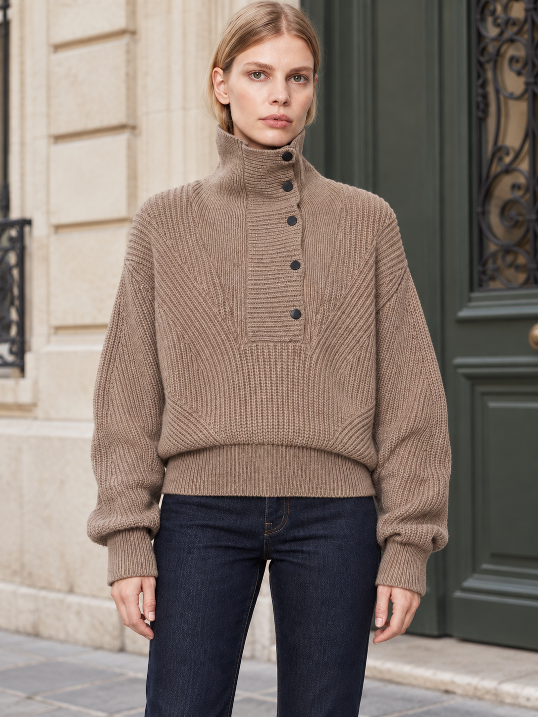 Maglione in lana con collo alto e bottoni — Céline